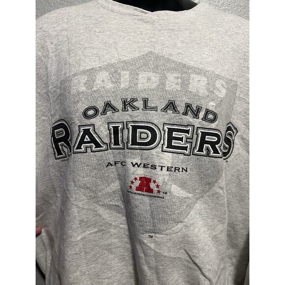 VTG 90s Oakland Raiders Logo Athletic Size L Crewneck Sweater Faded NFL - Picture 2 of 9